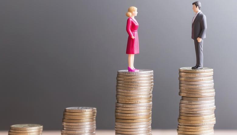 Fair p(l)ay: the price of employee loyalty
